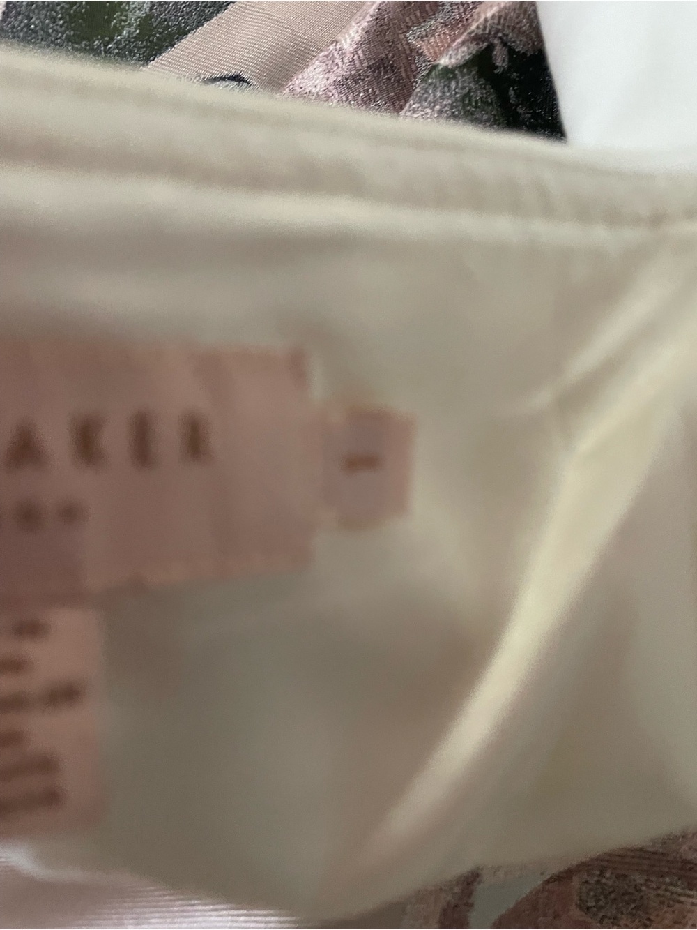 Ted Baker Blush Pink and Ivory Satin Lined Piece - Picture 13 of 16